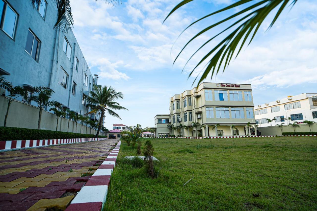 Silver Sand Eco Resort !! Beachfront !! With Biggest Pool And Huge Open Area !! Ideal For Weddings !! Couple Friendly !! Мандармони Екстериор снимка