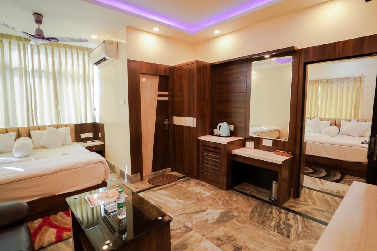 Silver Sand Eco Resort !! Beachfront !! With Biggest Pool And Huge Open Area !! Ideal For Weddings !! Couple Friendly !! Мандармони Екстериор снимка