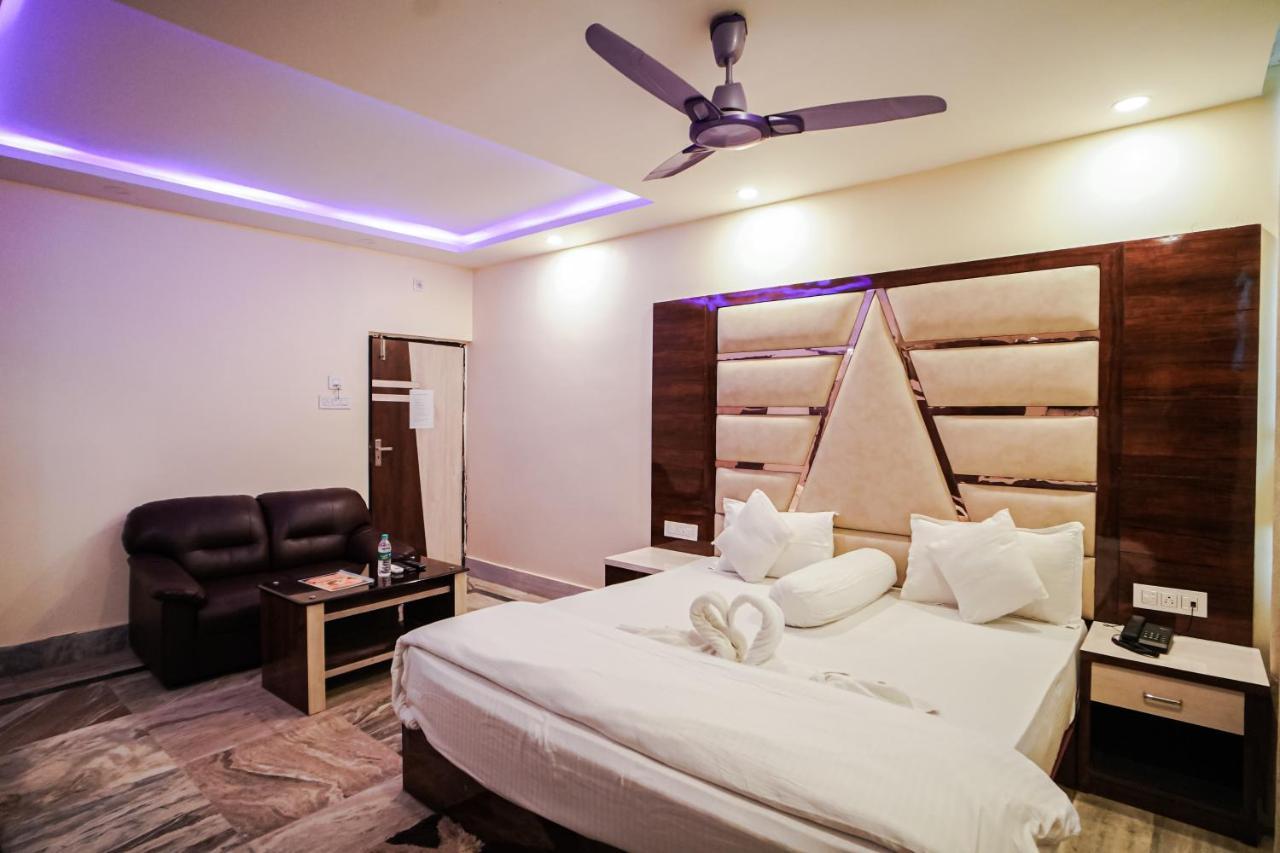 Silver Sand Eco Resort !! Beachfront !! With Biggest Pool And Huge Open Area !! Ideal For Weddings !! Couple Friendly !! Мандармони Екстериор снимка