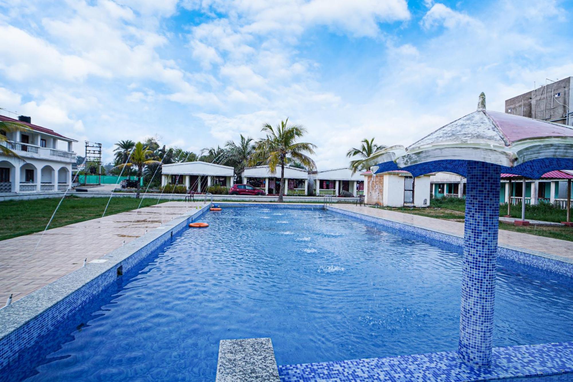 Silver Sand Eco Resort !! Beachfront !! With Biggest Pool And Huge Open Area !! Ideal For Weddings !! Couple Friendly !! Мандармони Екстериор снимка