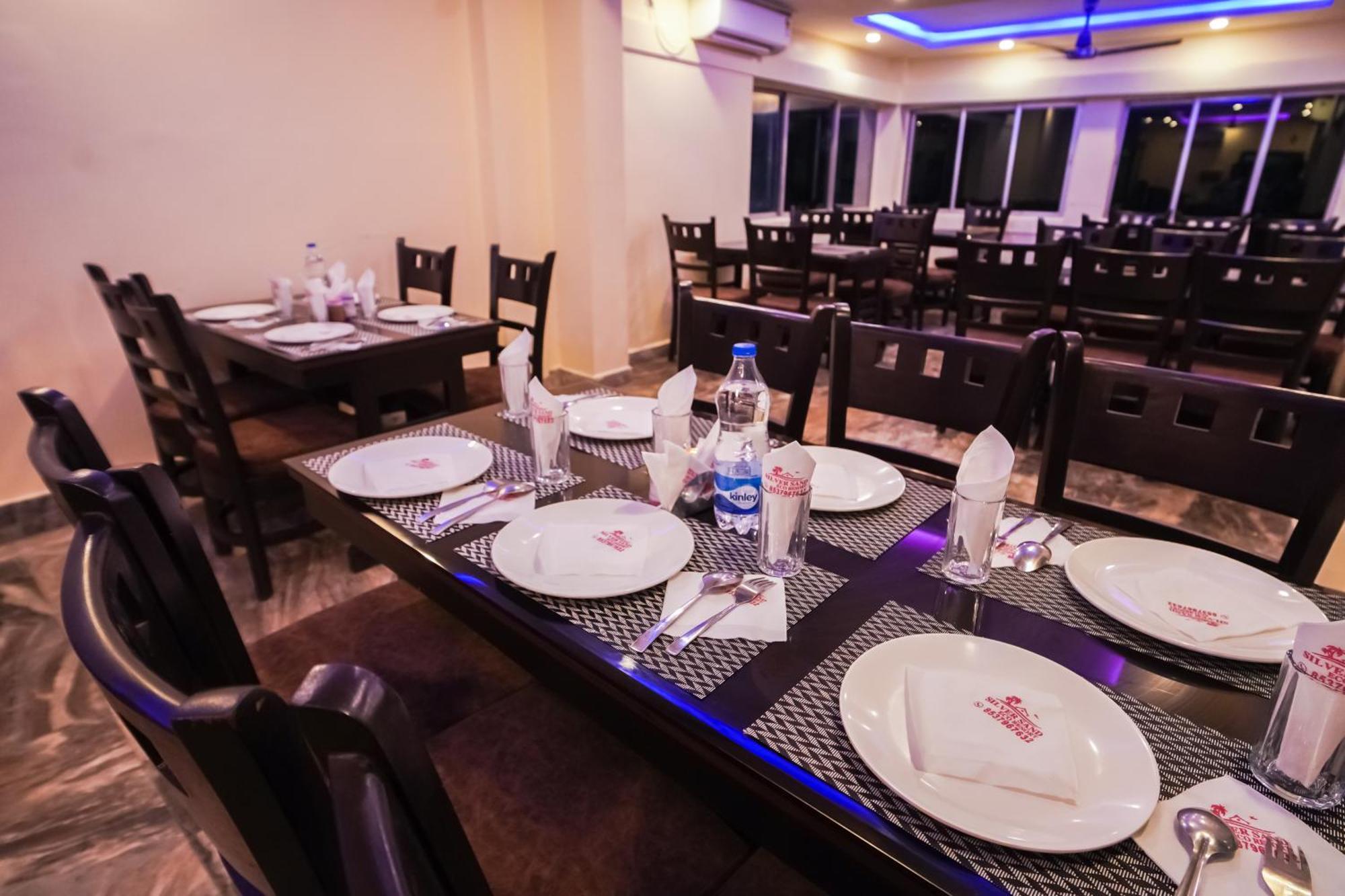 Silver Sand Eco Resort !! Beachfront !! With Biggest Pool And Huge Open Area !! Ideal For Weddings !! Couple Friendly !! Мандармони Екстериор снимка